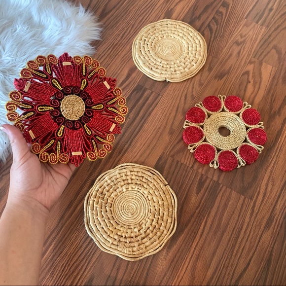 🚨SOLD🚨Vintage BoHo wicker trivet set of 4